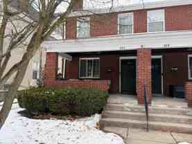 327 Chestnut St - Photo 1 of 1