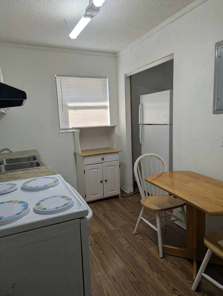 541B Sunset Ave - Photo 5 of 5