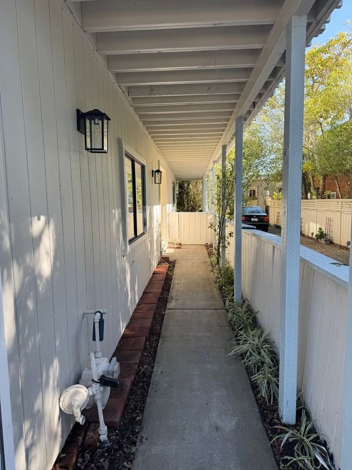 105 Sea Terrace Way - Photo 2 of 40