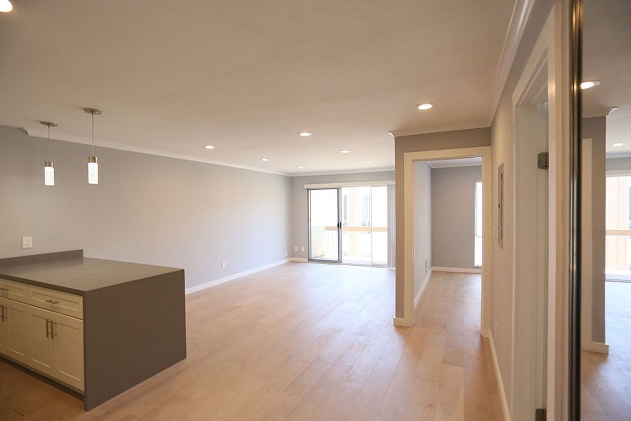 315 Wayne Pl #308 - Photo 2 of 16