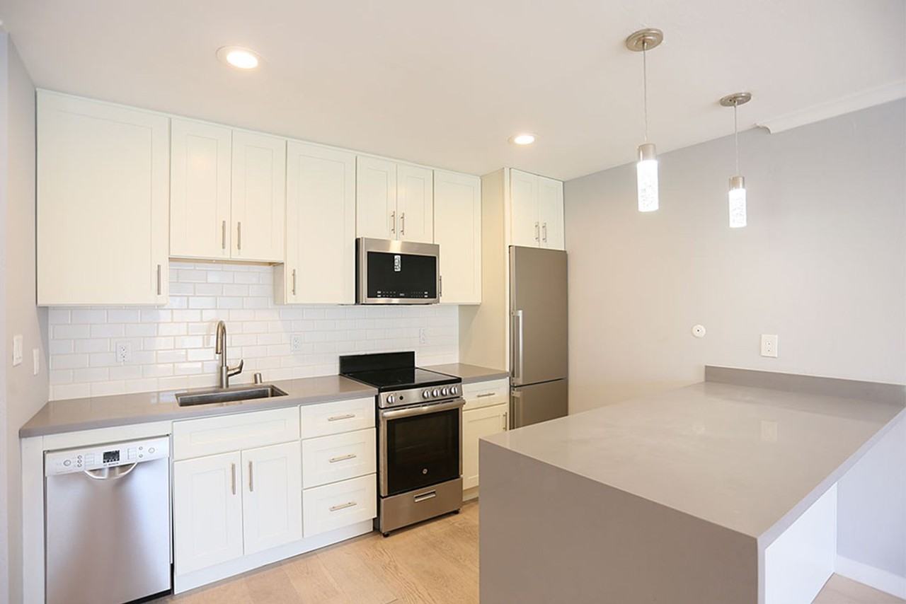 315 Wayne Pl #308 - Photo 5 of 16