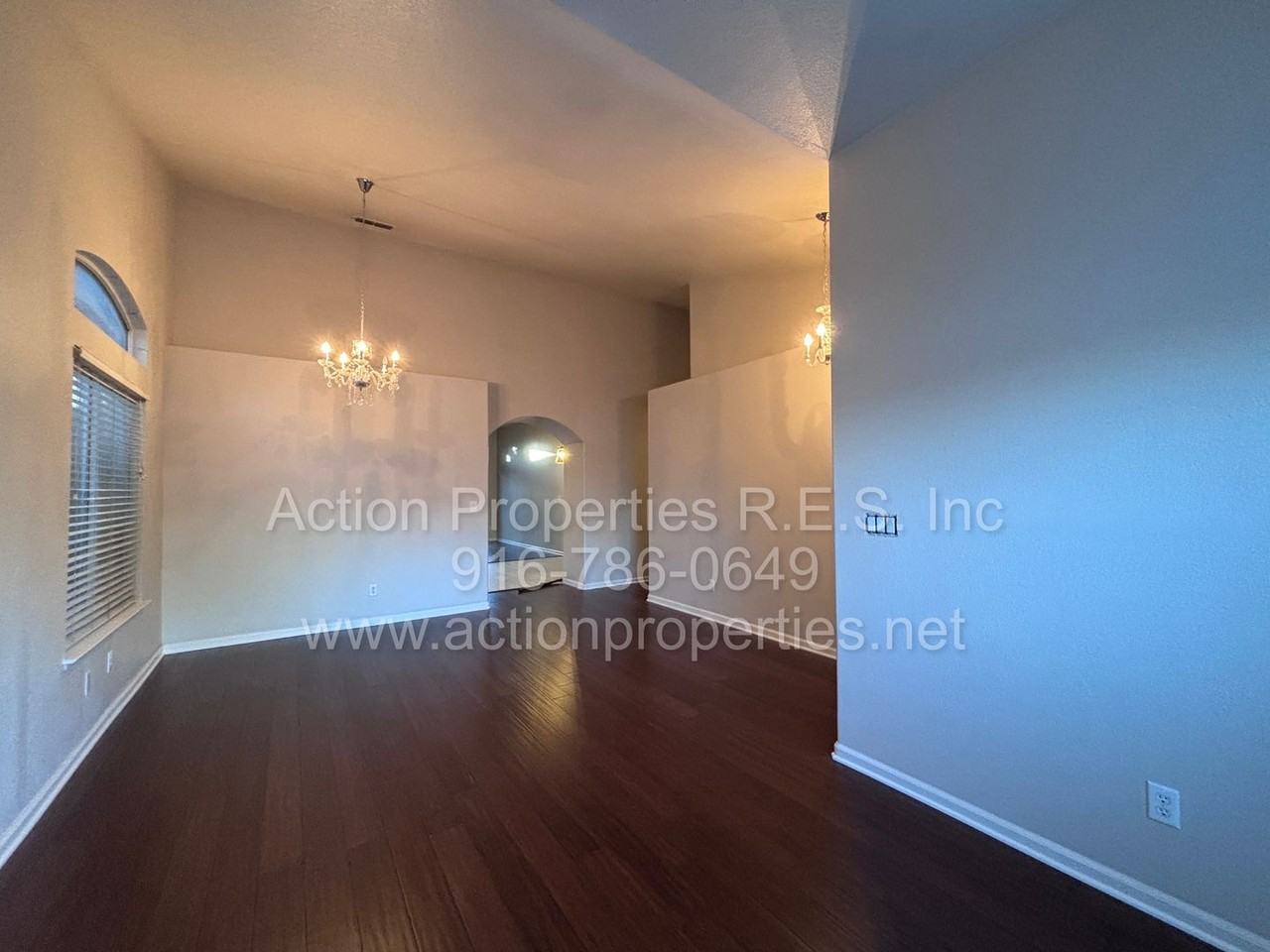 8527 Chamonix Way - Photo 4 of 23