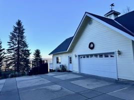 featured image of 14235 Quaker Ridge Ct