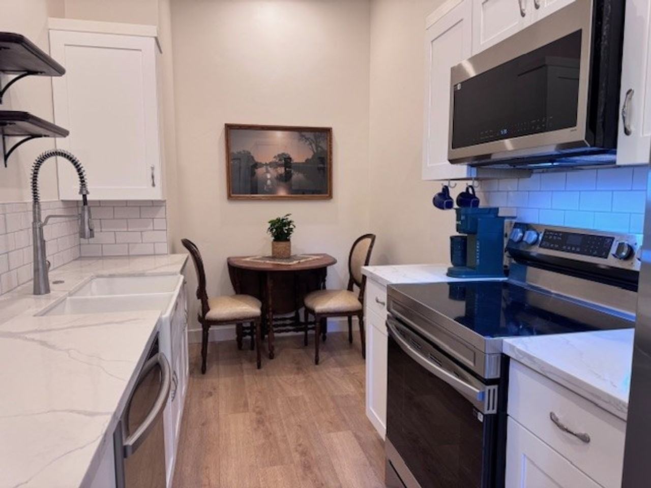 14235 Quaker Ridge Ct - Photo 4 of 10