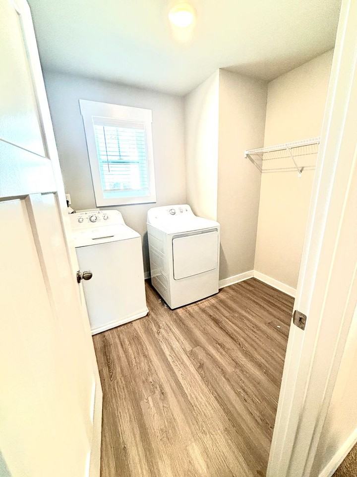 209 Dillon Cir - Photo 6 of 21