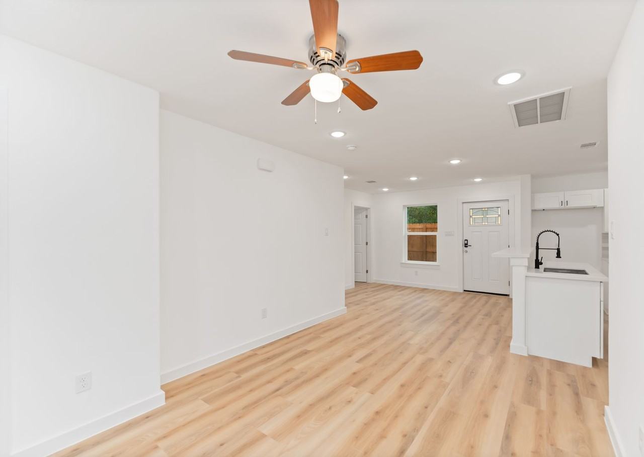 7652 Fawnridge Dr - Photo 7 of 29