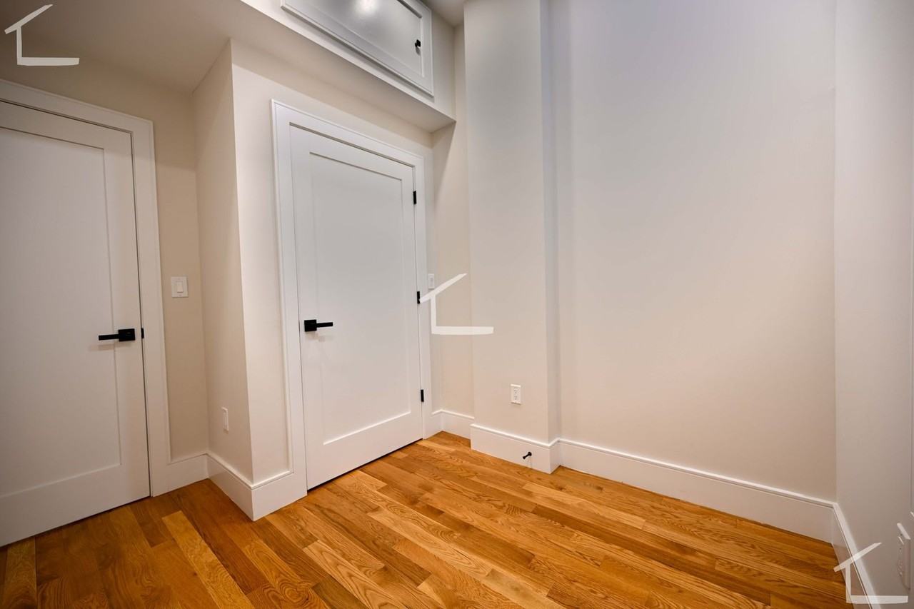 16 Winchester St - Photo 5 of 9