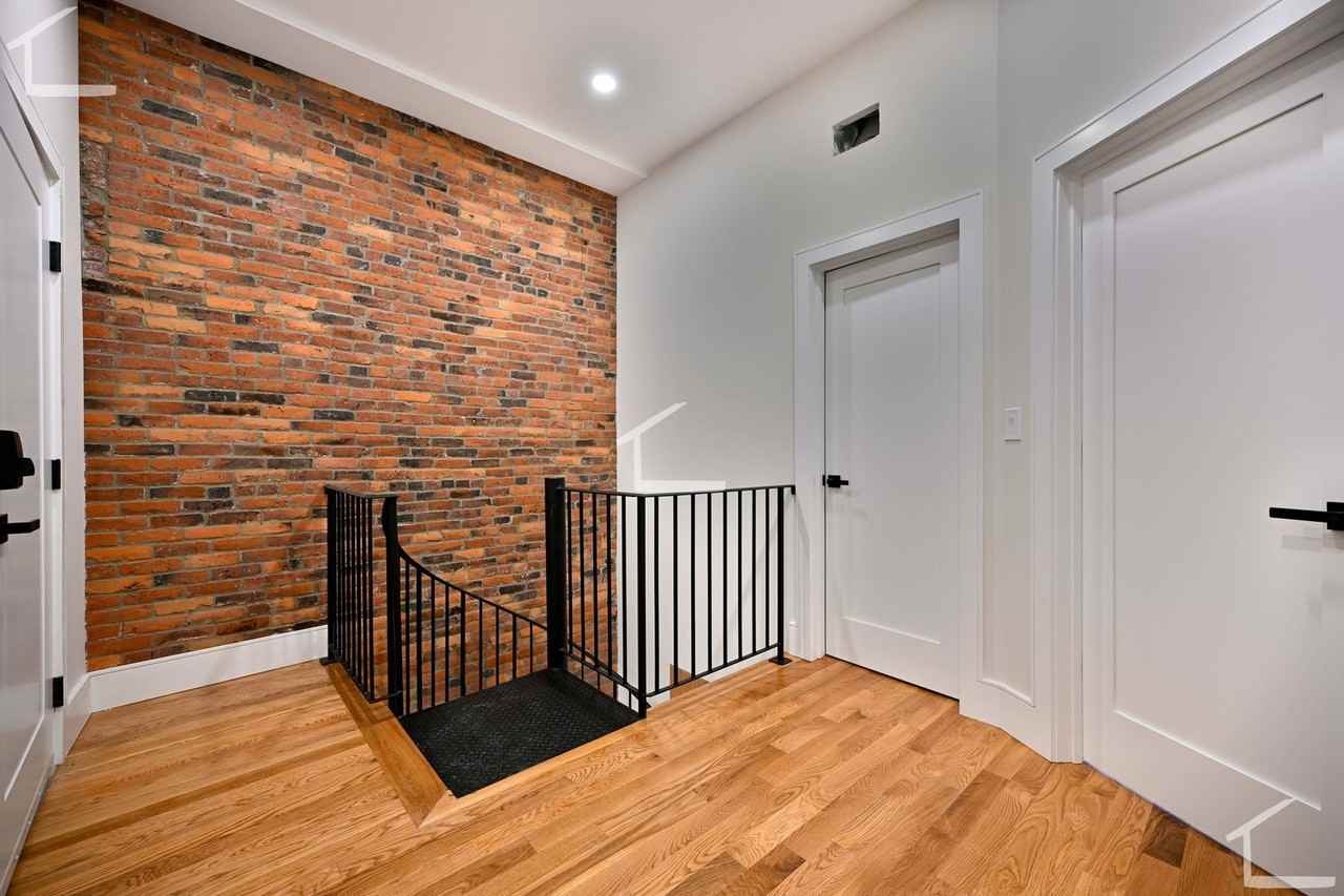 16 Winchester St - Photo 7 of 9