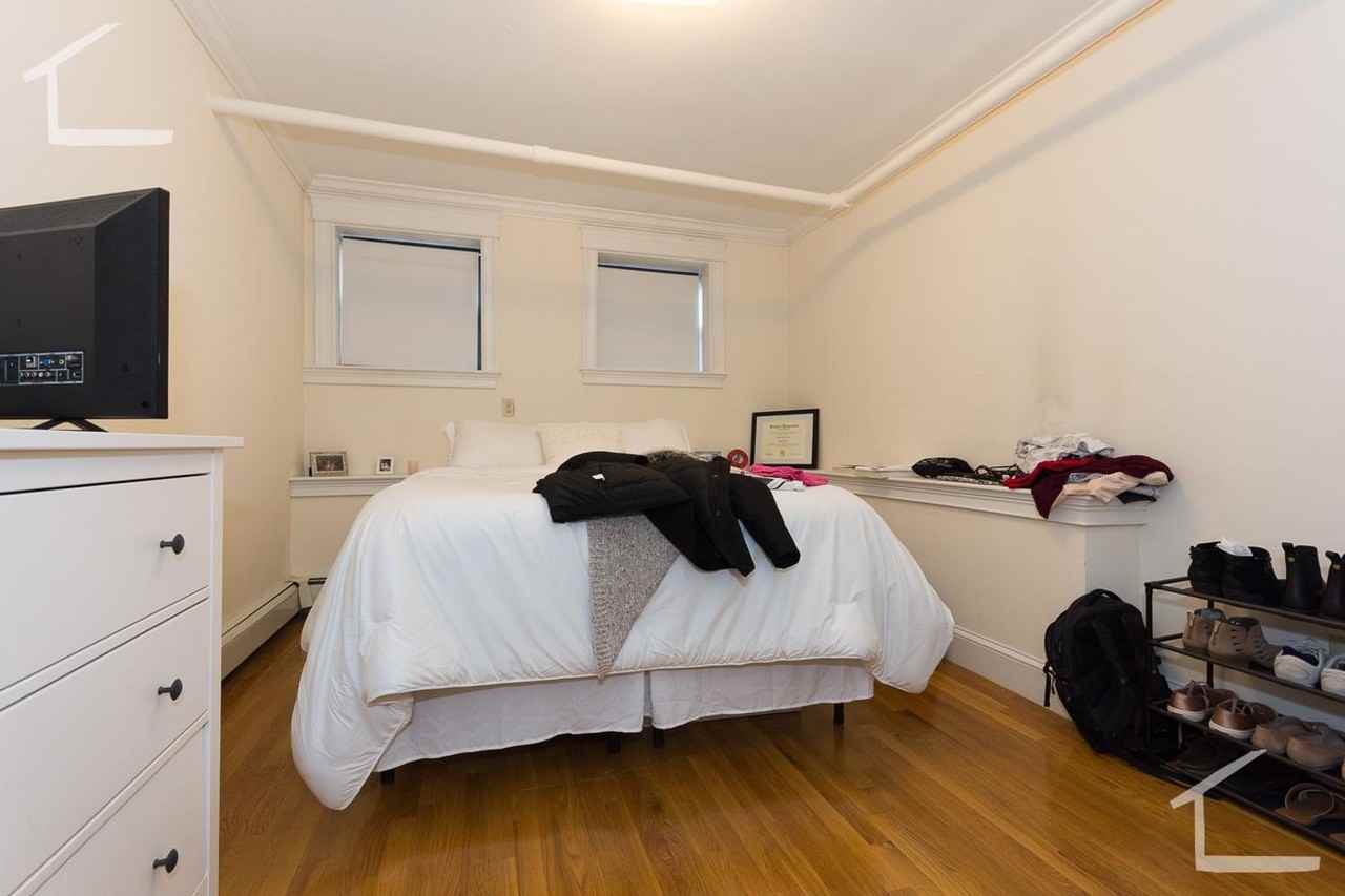 9 Glenville Ave - Photo 2 of 8