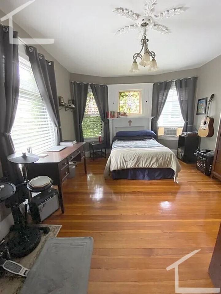 35 Ridgemont St - Photo 2 of 24