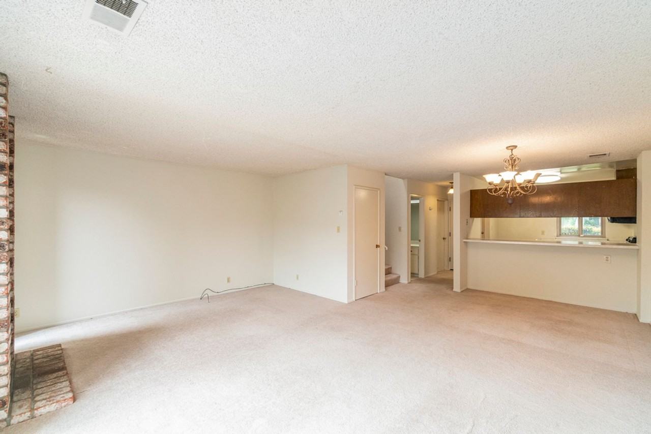 3158 Phoenix Ln - Photo 5 of 13