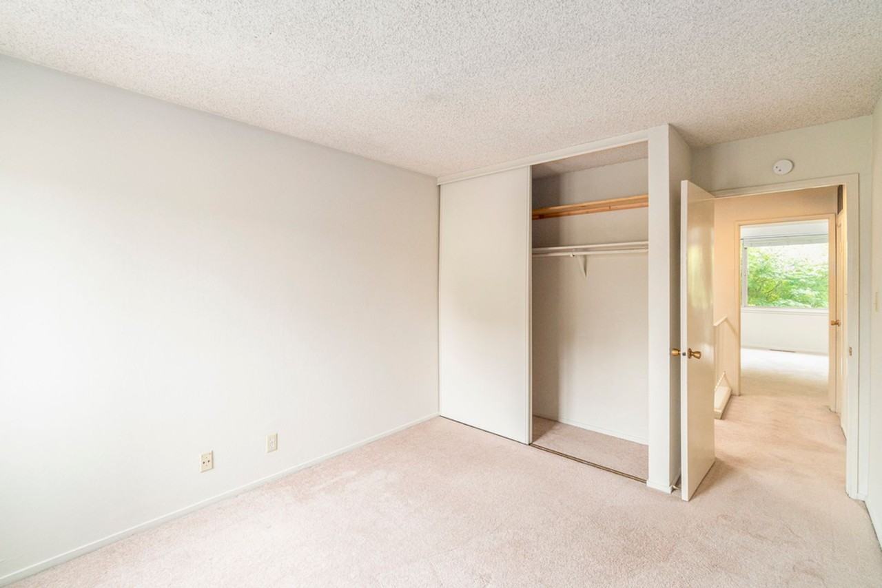 3158 Phoenix Ln - Photo 7 of 13