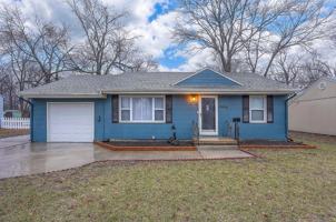 featured image of 1004 E Cedar St