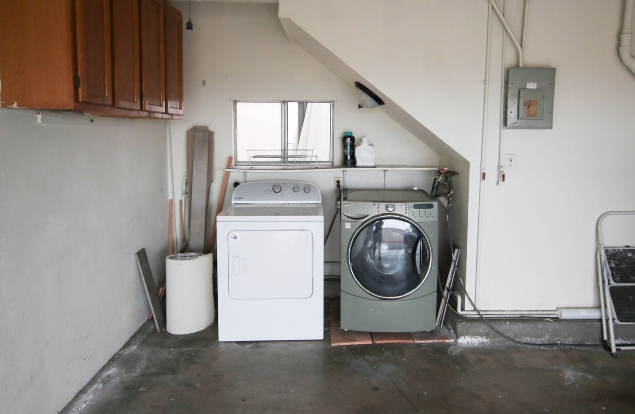 11045 Slater Ave #B - Photo 6 of 21