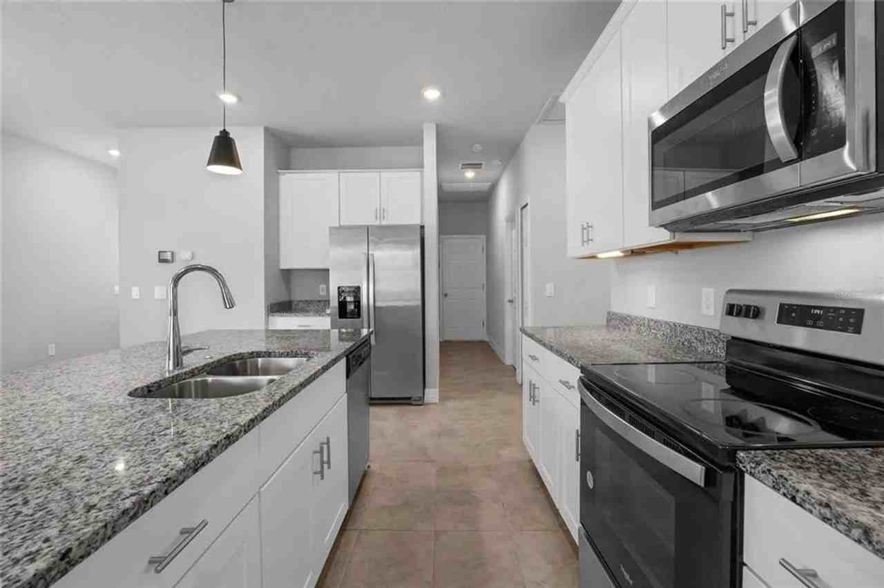 2281 Mystic Maze Ln - Photo 5 of 48