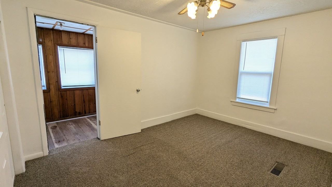 207 N 17th St - Photo 6 of 12