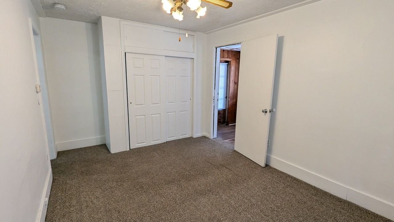 207 N 17th St - Photo 7 of 12