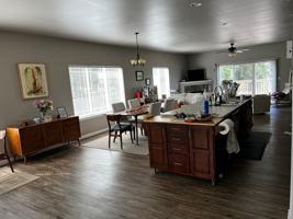 featured image of Muscatine Ave