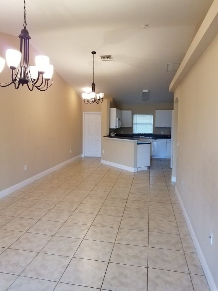 2033 Andalusia Blvd - Photo 6 of 13