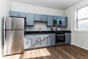 4400-4402 S. Indiana Avenue - Photo 1 of 1