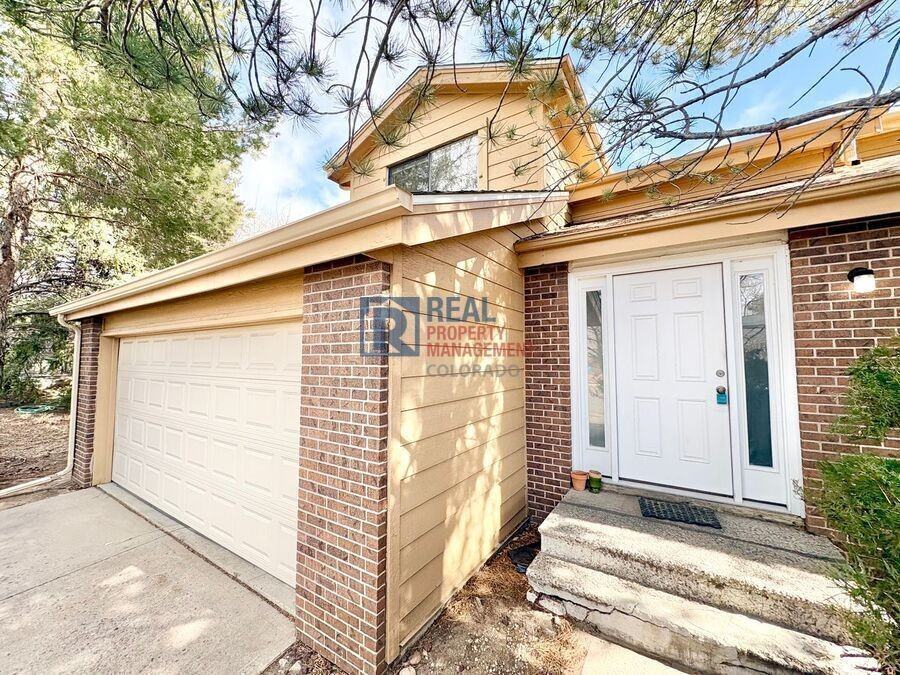 3528 S Richfield St - Photo 2 of 20