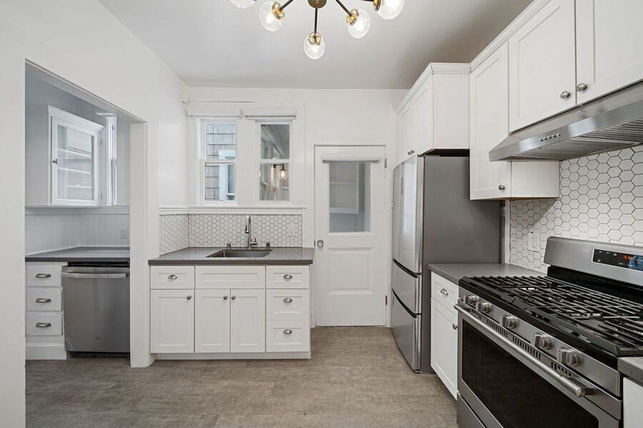 1418 Leavenworth St #09 - Photo 4 of 25