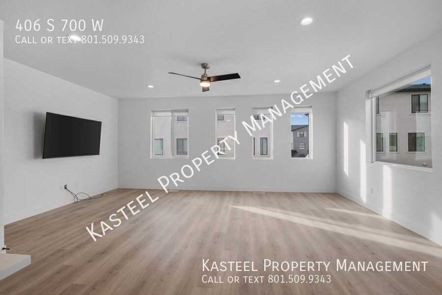 406 S 700 W - Photo 3 of 19