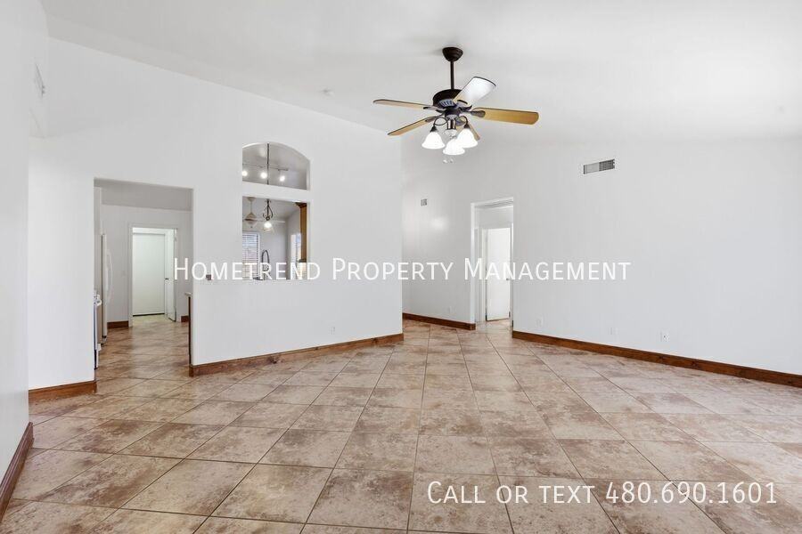 15426 N 161st Ave - Photo 4 of 25