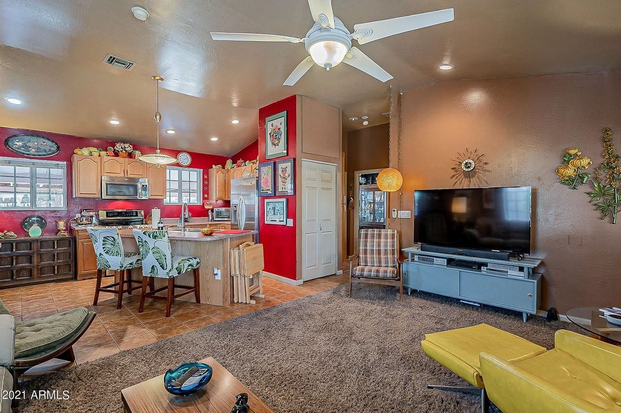 9416 N 3rd Ave - Photo 6 of 25