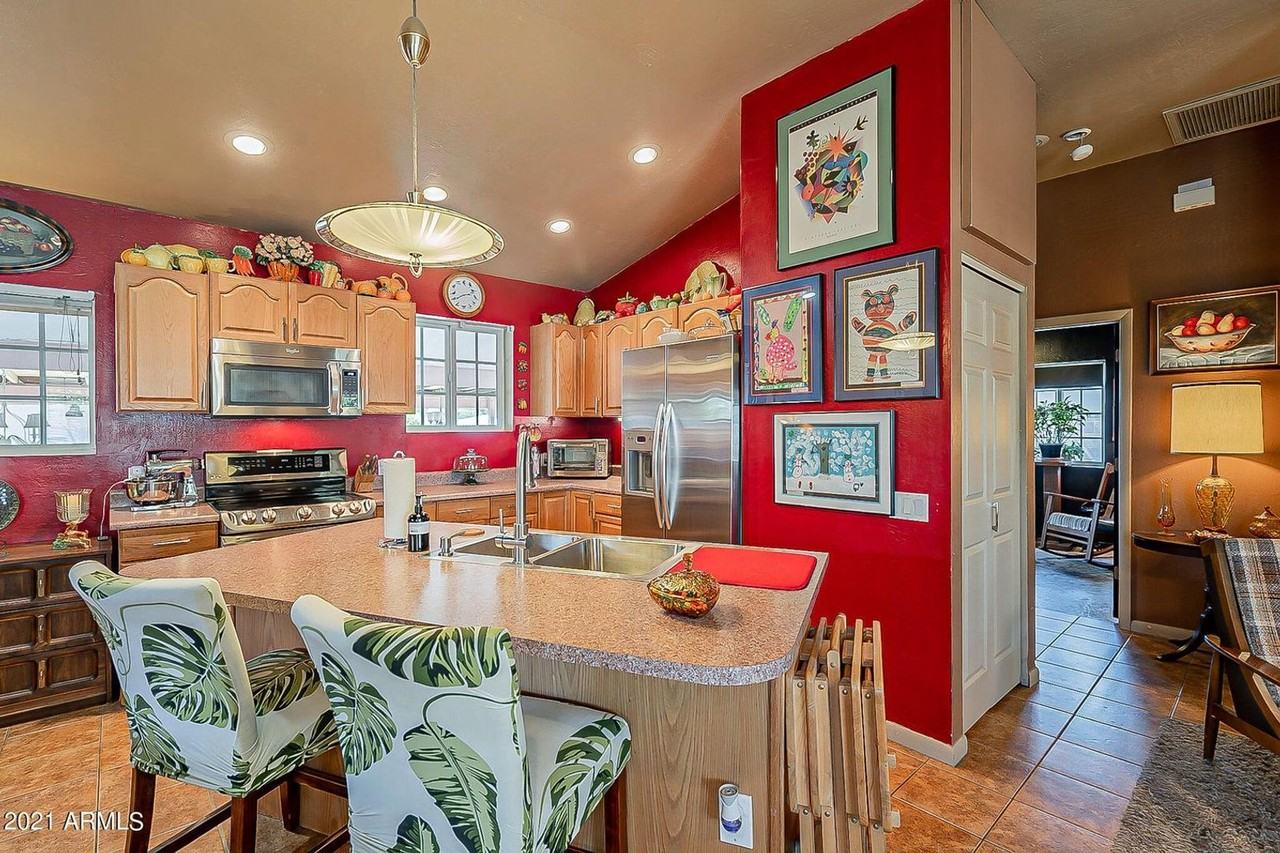 9416 N 3rd Ave - Photo 7 of 25