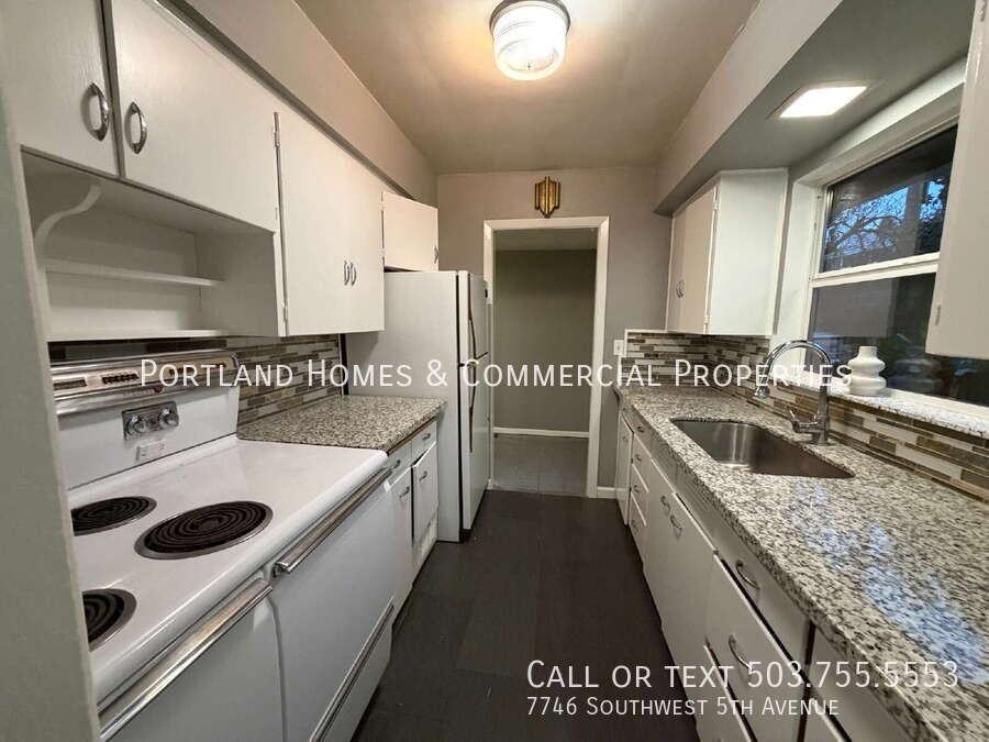 7746 Sw 5th Ave - Photo 7 of 20