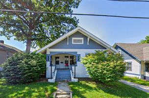 featured image of 206 W 6th St