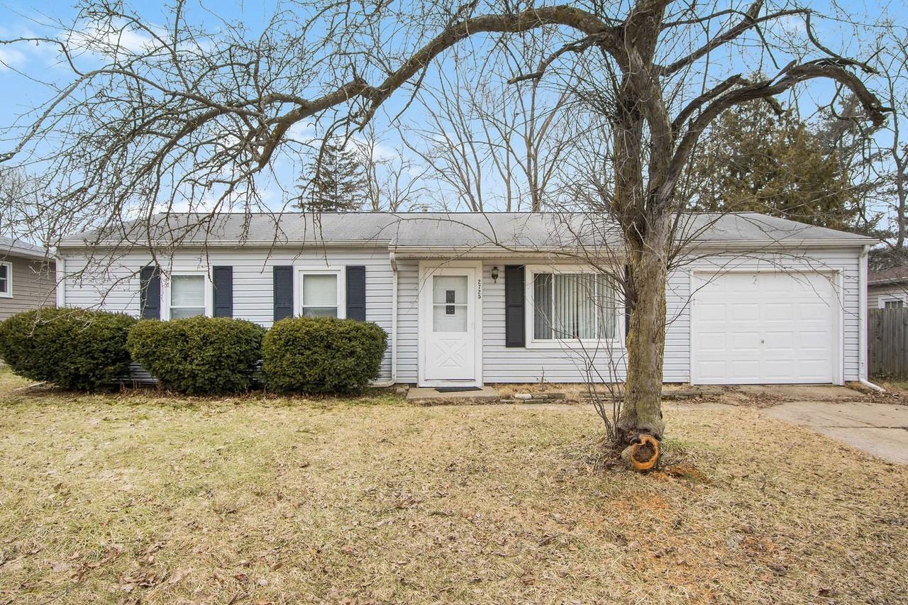 2725 Cimarron Dr - Photo 3 of 15