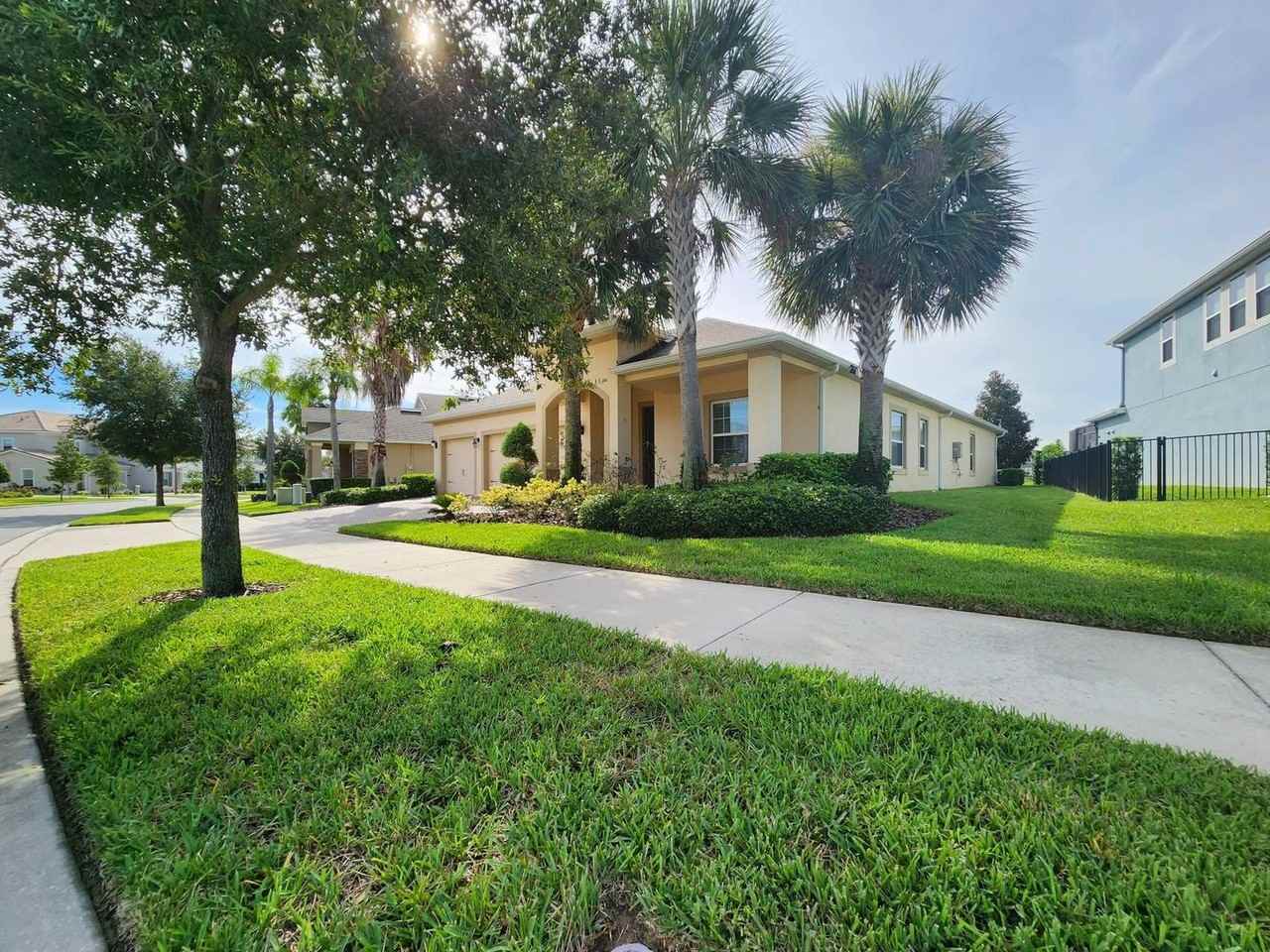 5395 Bowman Dr - Photo 3 of 42