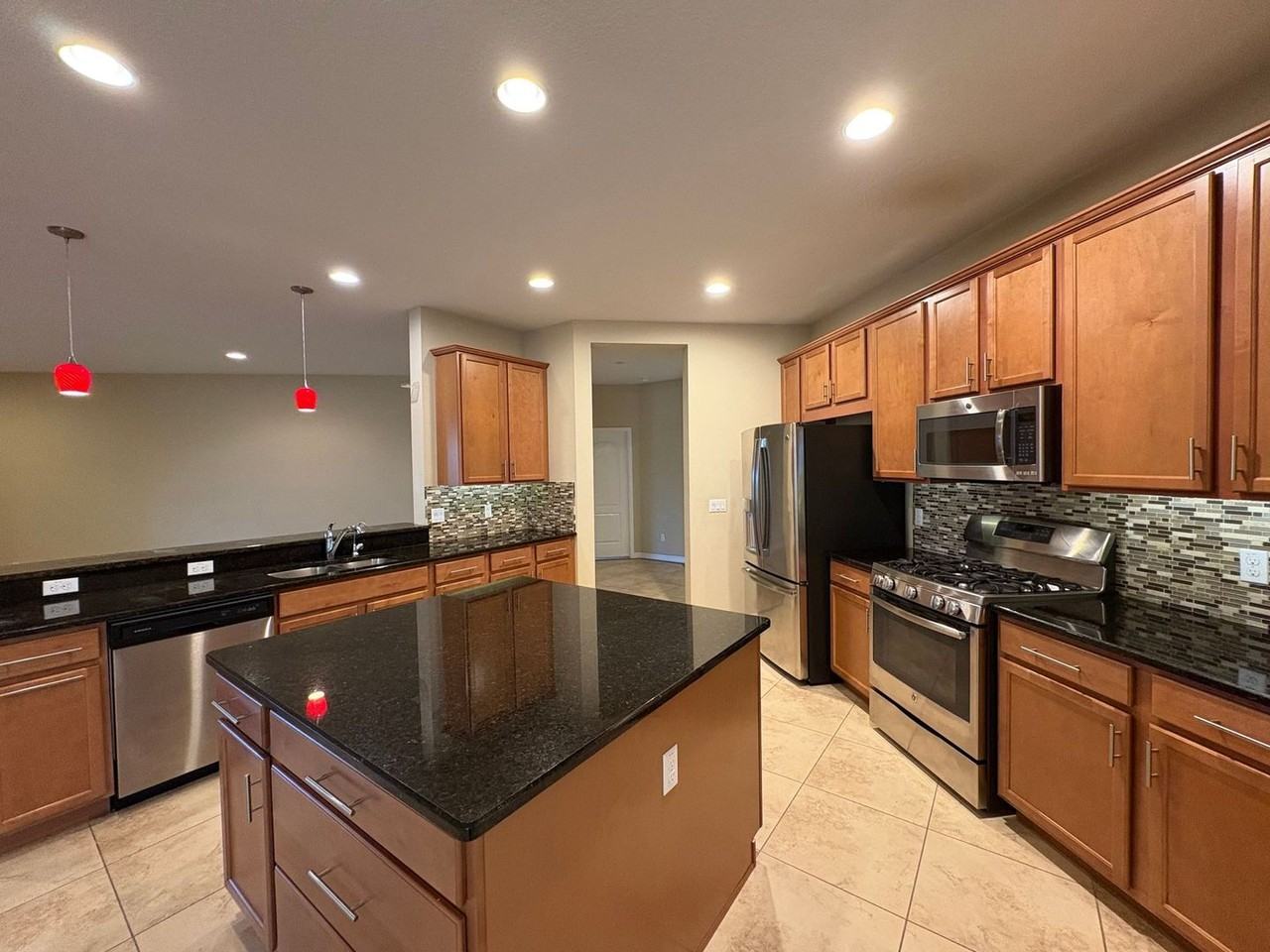 5395 Bowman Dr - Photo 4 of 42