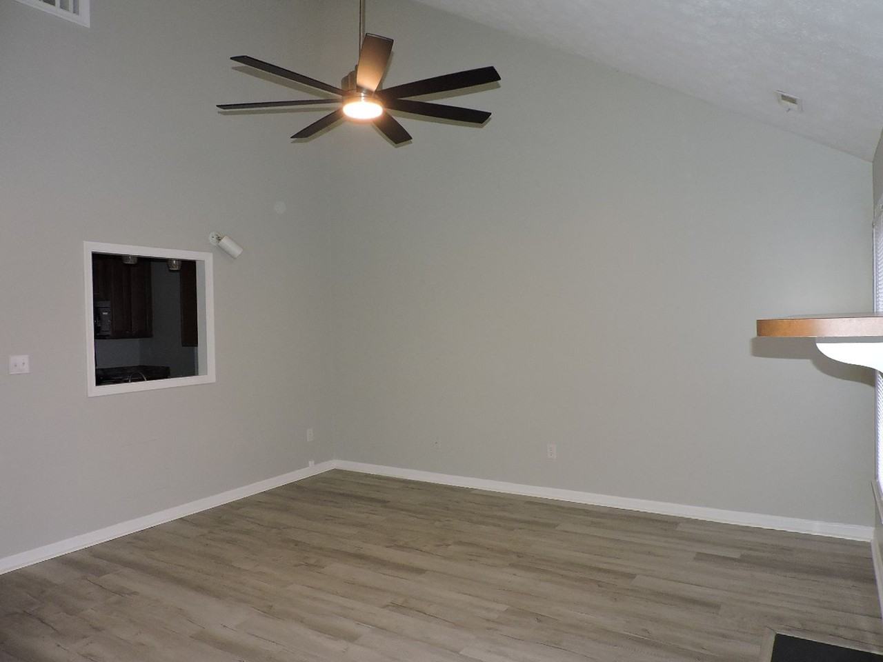 7666 The Points Pl - Photo 4 of 17