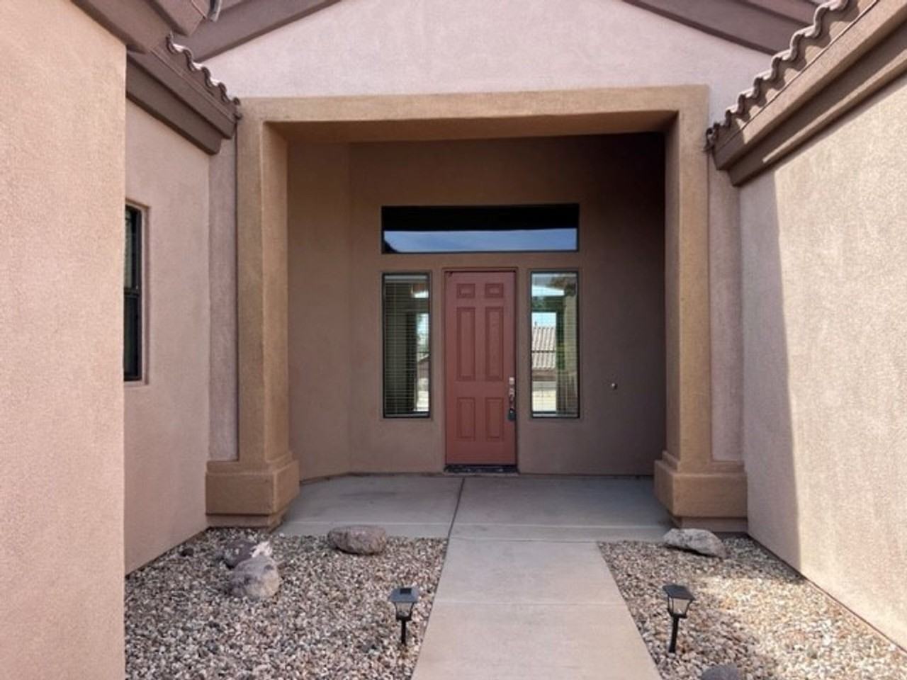 2800 Fort Mojave Dr - Photo 2 of 40