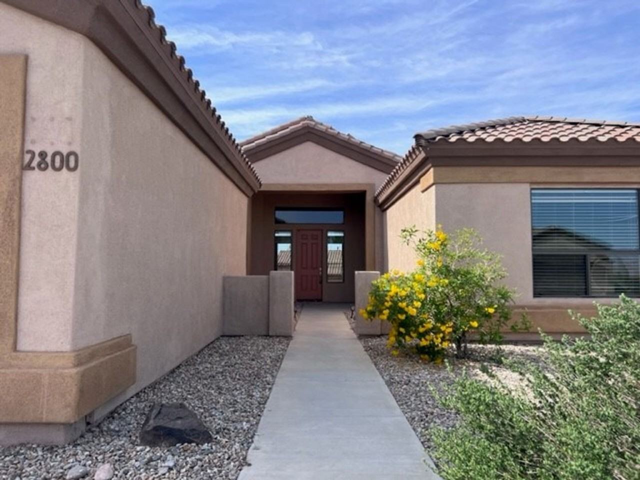 2800 Fort Mojave Dr - Photo 3 of 40
