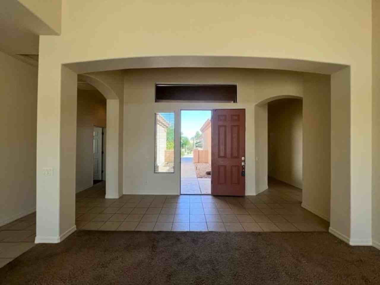 2800 Fort Mojave Dr - Photo 4 of 40