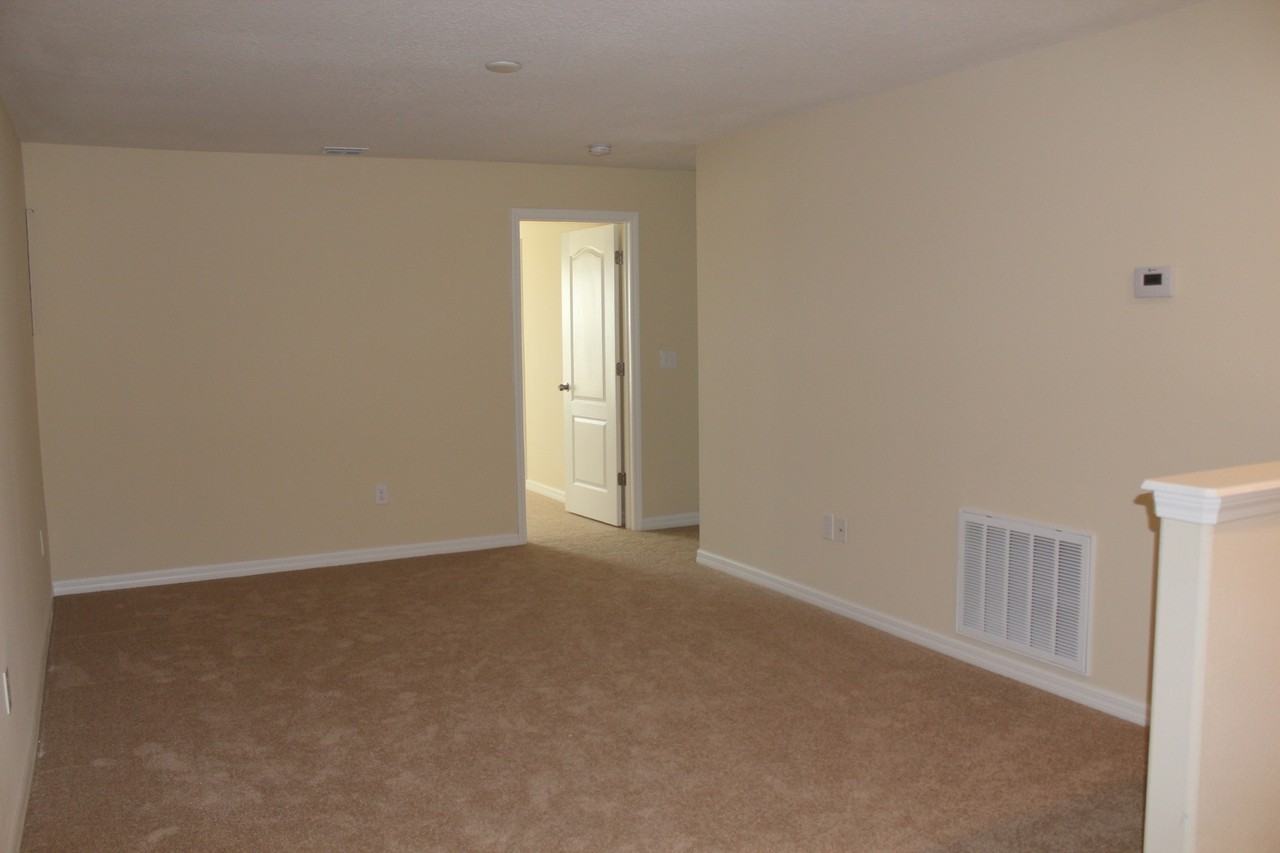 3005 Salford St - Photo 7 of 26