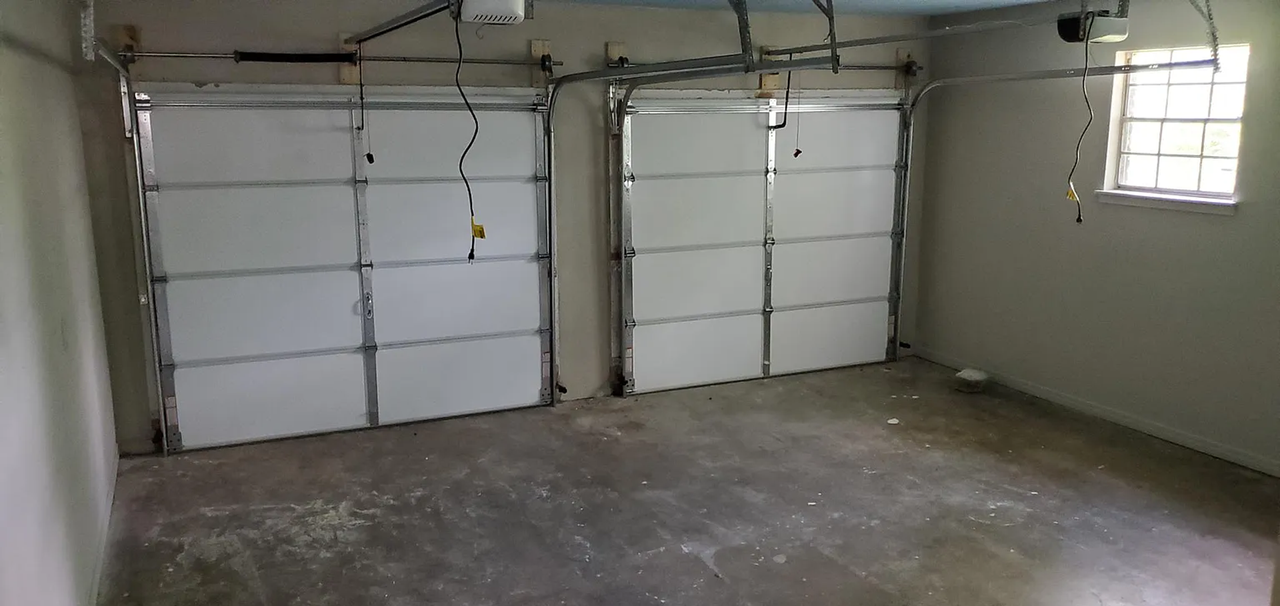 1607 Harding Ave - Photo 3 of 10