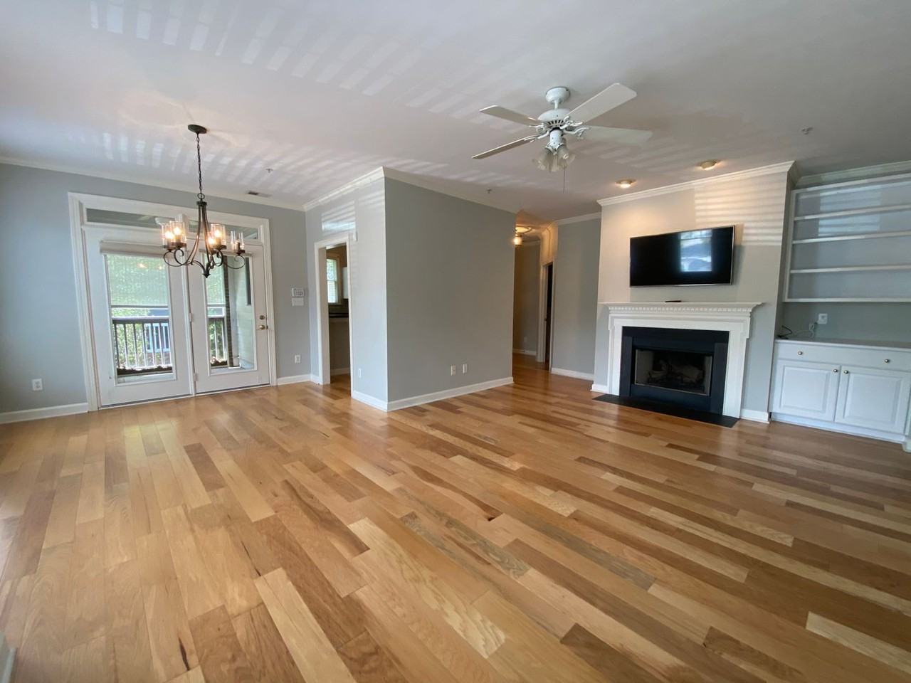 700 Copperline Dr #102 - Photo 2 of 27