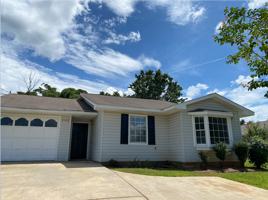 featured image of 2105 Henderson Dr