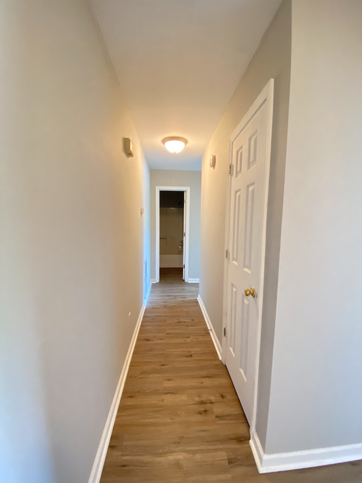 2105 Henderson Dr - Photo 5 of 37