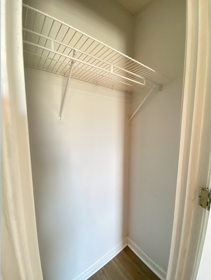 2105 Henderson Dr - Photo 6 of 37