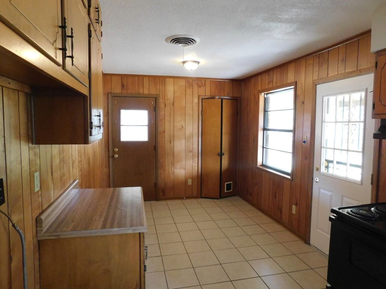 7858 Cherry Valley Blvd - Photo 4 of 20