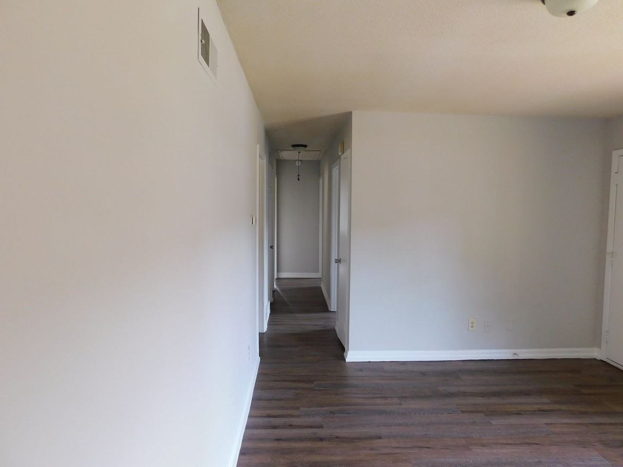 7858 Cherry Valley Blvd - Photo 7 of 20