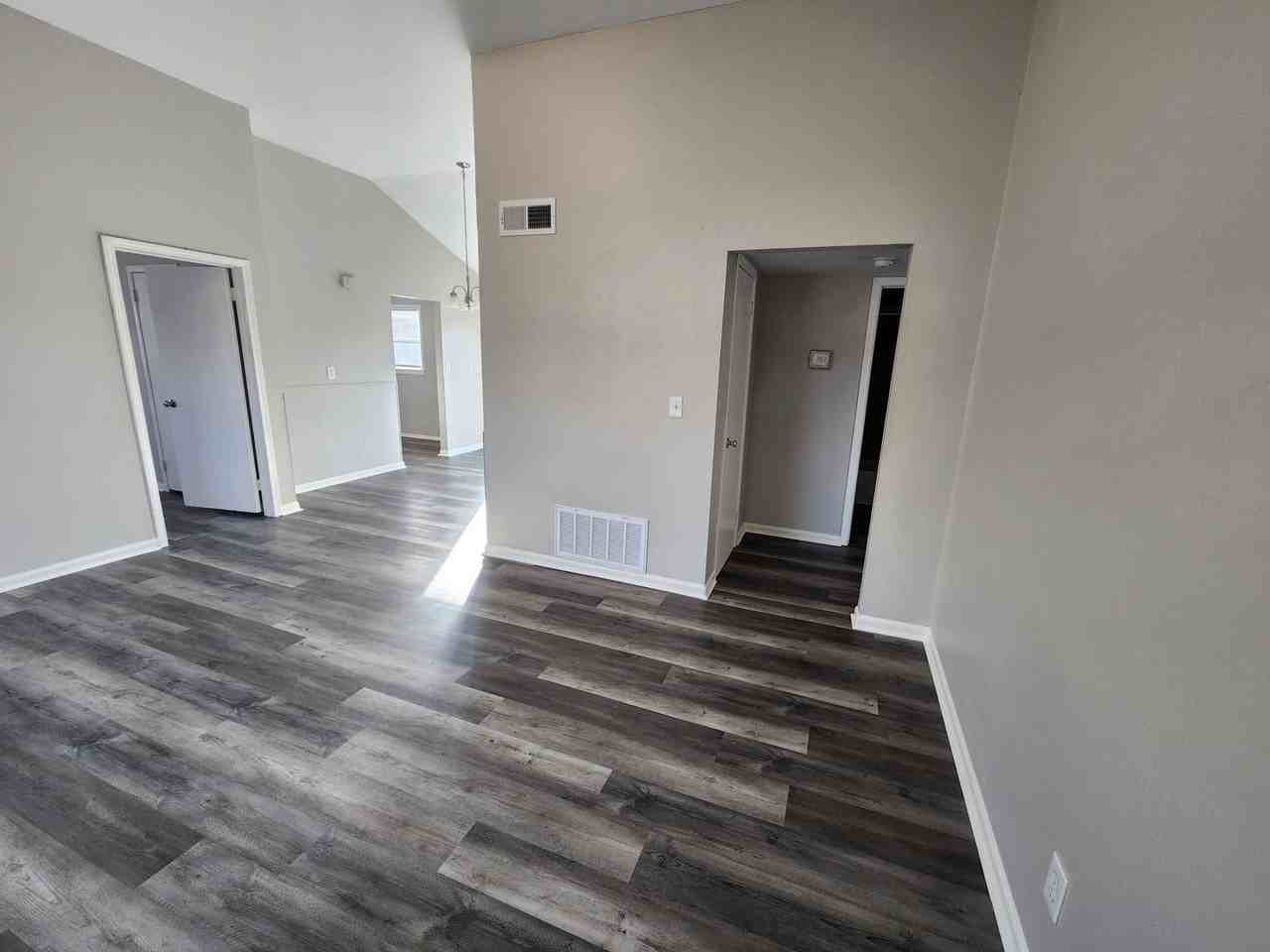 7000 John Adams Way - Photo 6 of 25