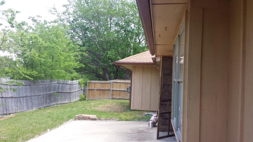 521 Caravaca Dr - Photo 5 of 8