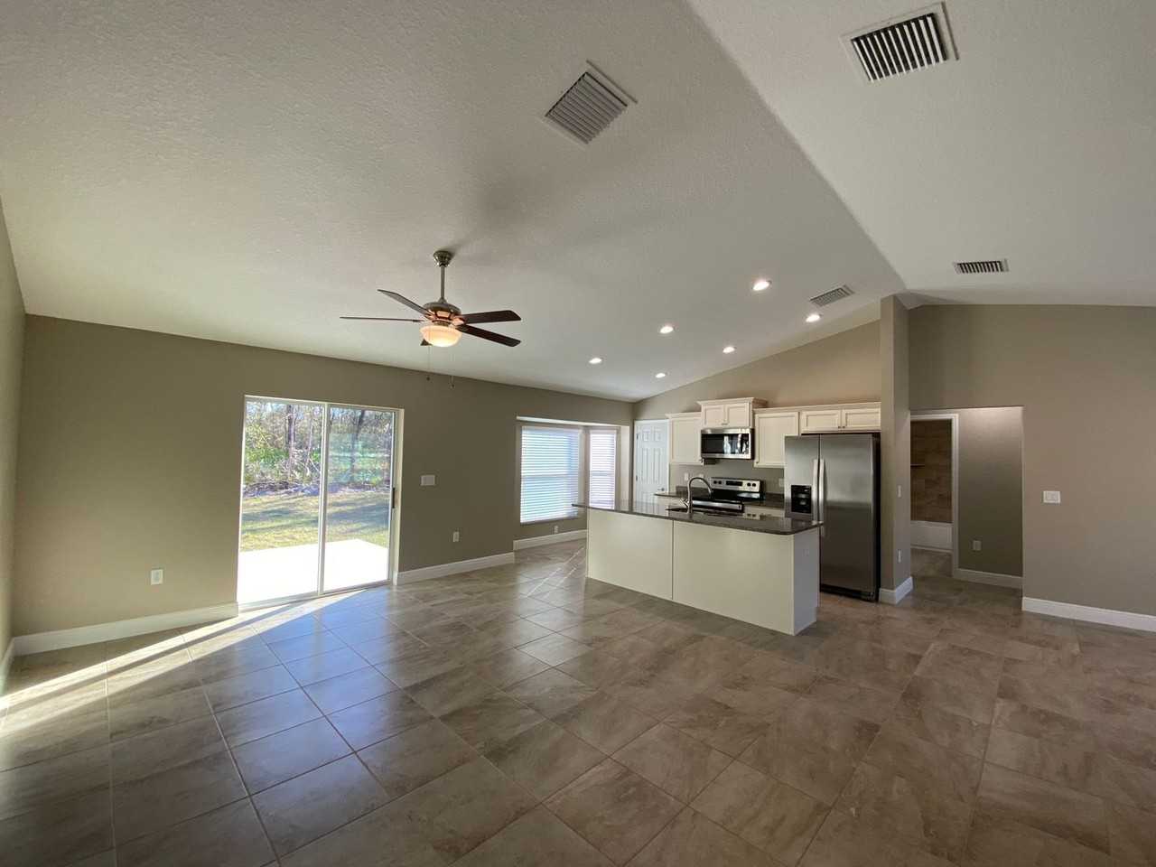 4110 Sw 132nd Ln - Photo 7 of 33